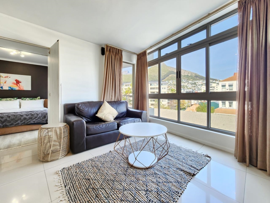 To Let 1 Bedroom Property for Rent in Sea Point Western Cape